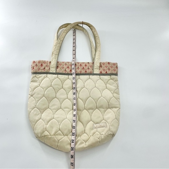 Cinda B Nylon Quilted Neutral Cream Bucket Tote Bag Made‎ in USA Casual Everyday - Picture 8 of 8
